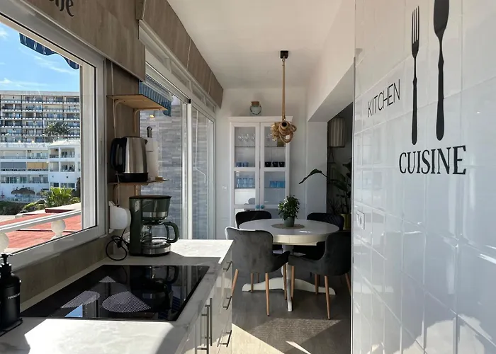 44 - Cielo Y Mar * Torremolinos